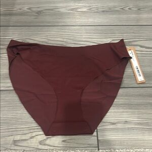 SKIMS Naked Seamless Bikini Bottom S
